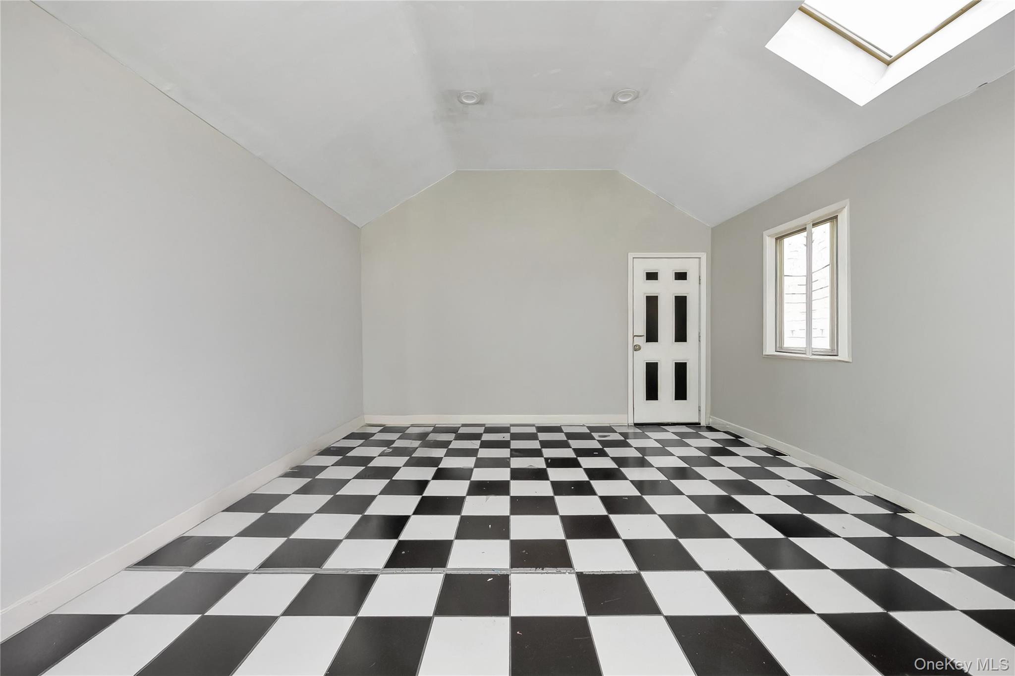 #19 photo, 37 Angle Lane, ナッソー郡 Hicksville , NY 11801