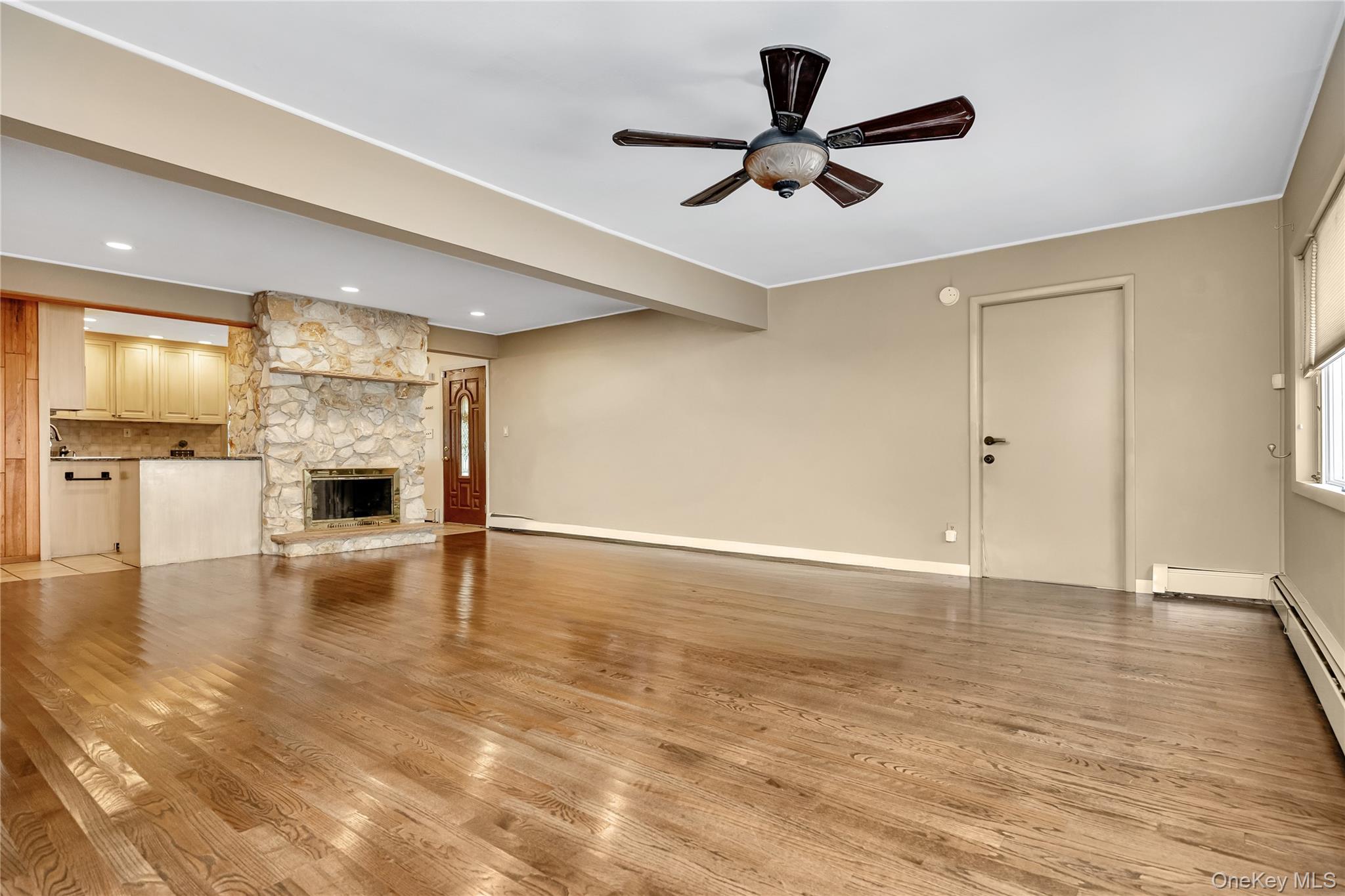 #6 photo, 37 Angle Lane, ナッソー郡 Hicksville , NY 11801