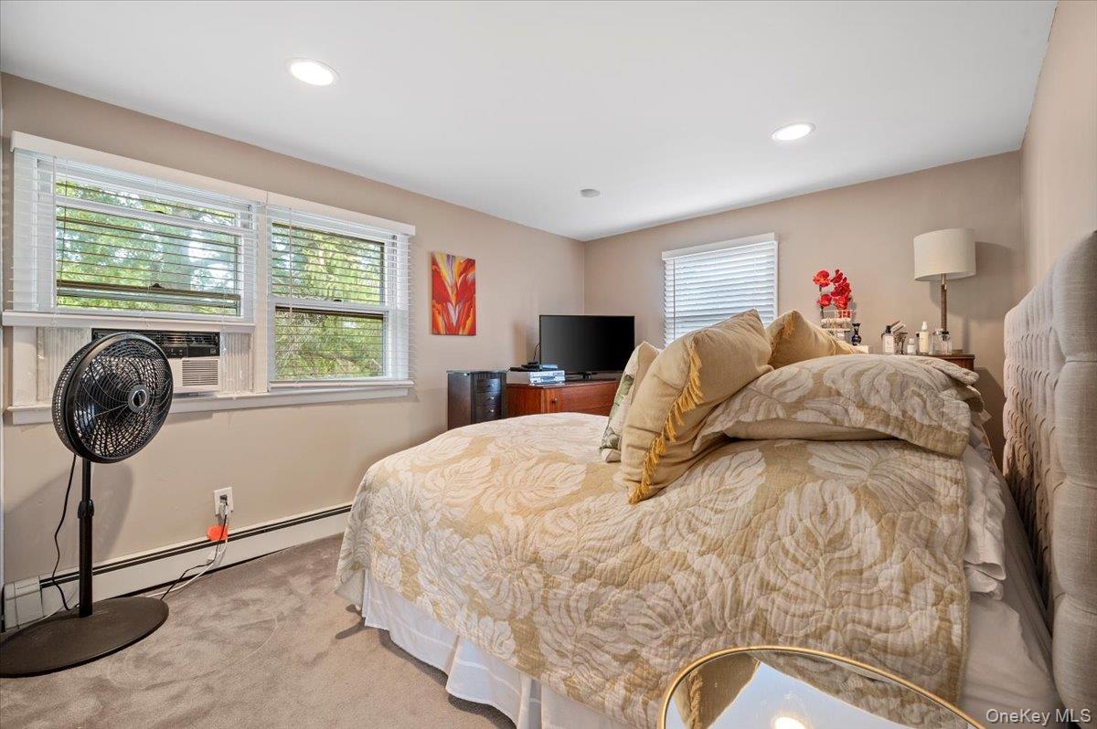 #16 photo, 86 Caffrey Avenue, Bethpage , NY 11714