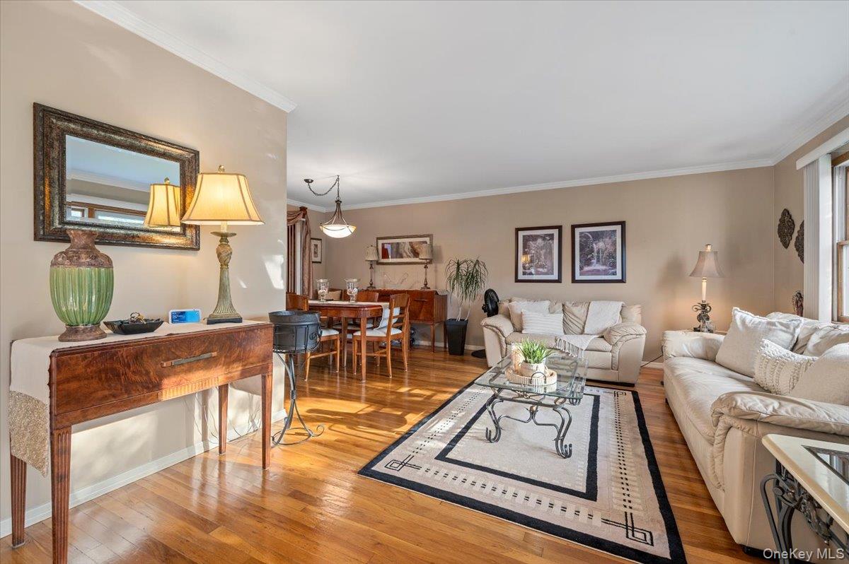 #3 photo, 86 Caffrey Avenue, Bethpage , NY 11714