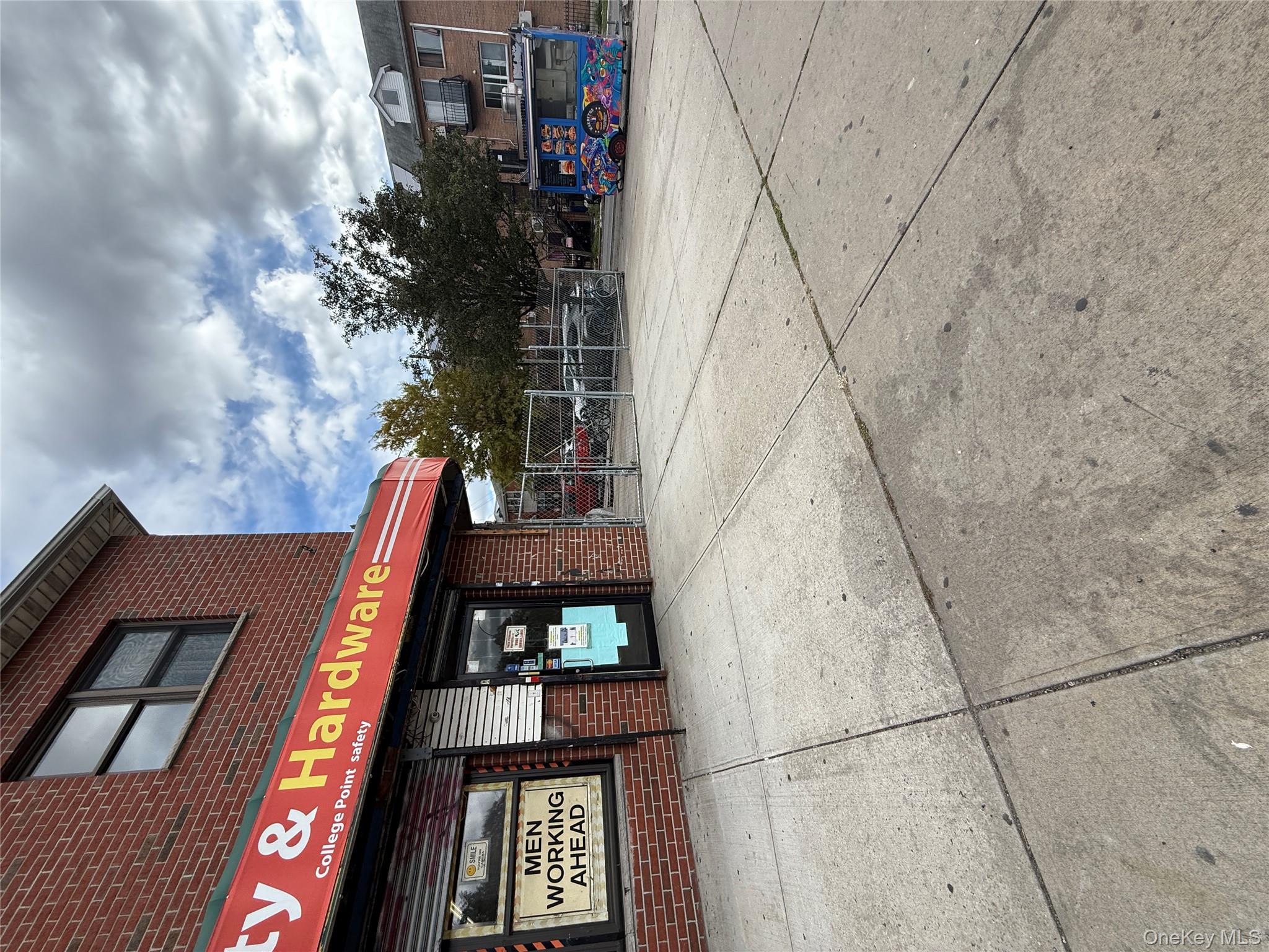 #2 photo, 5819 College Point Boulevard, クイーンズ区 Flushing , NY 11355
