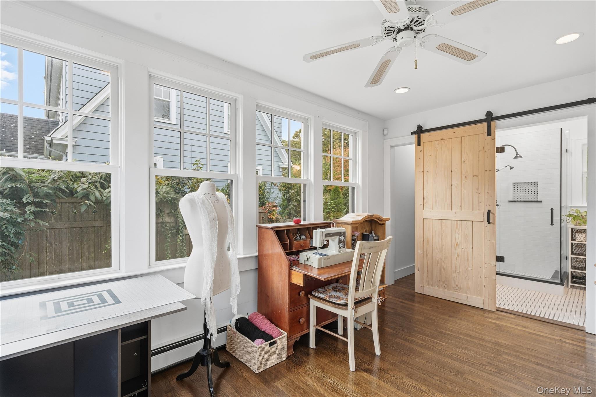 #6 photo, 107 Soundview Road, Huntington , NY 11743