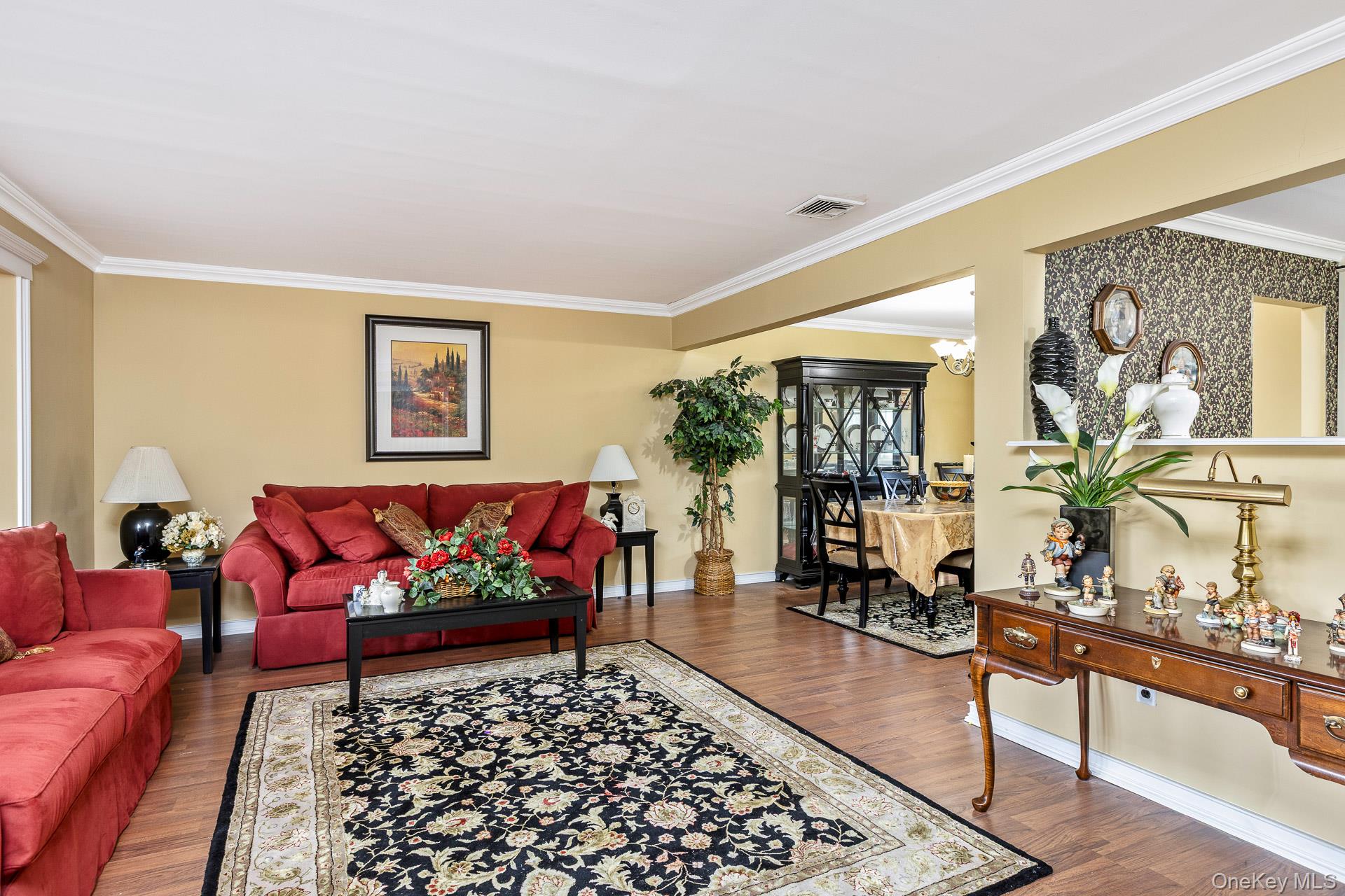 #14 photo, 27 Bruno Lane, Dix Hills , NY 11746