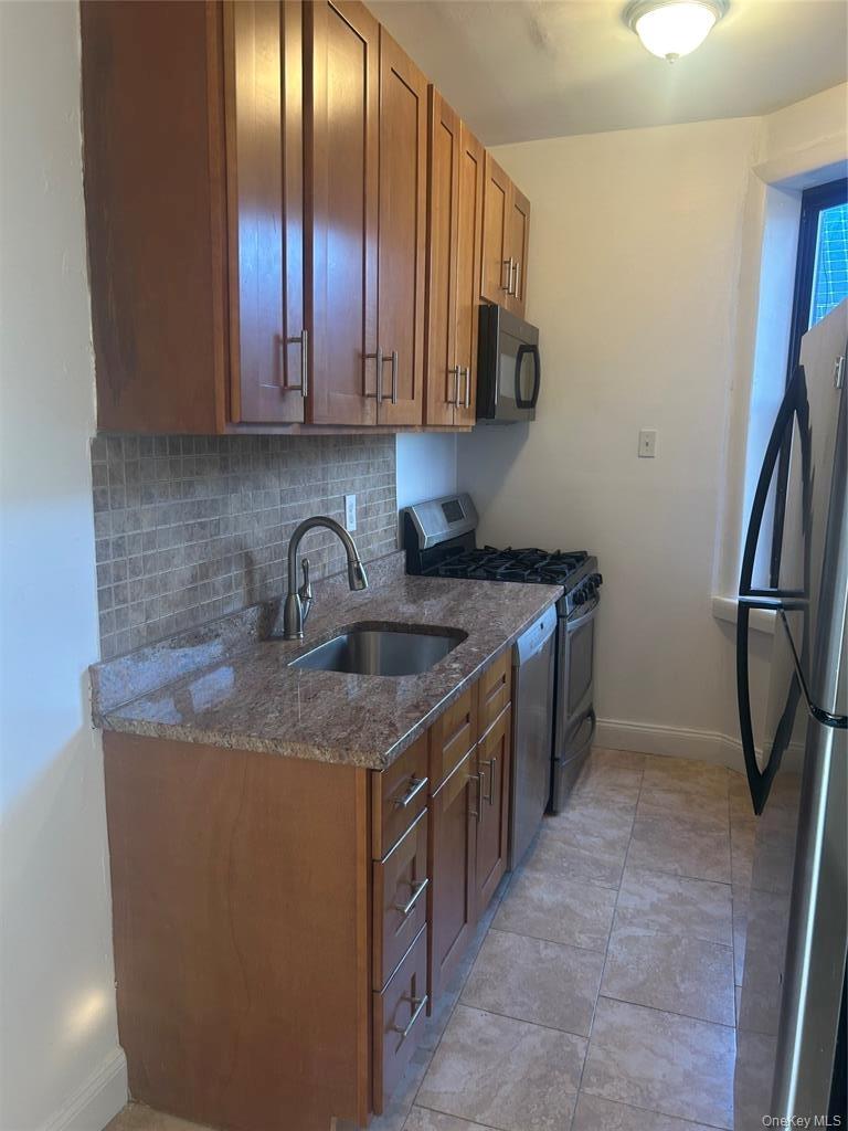 #5 photo, 115-25 84 Avenue, クイーンズ区 Kew Gardens , NY 11418