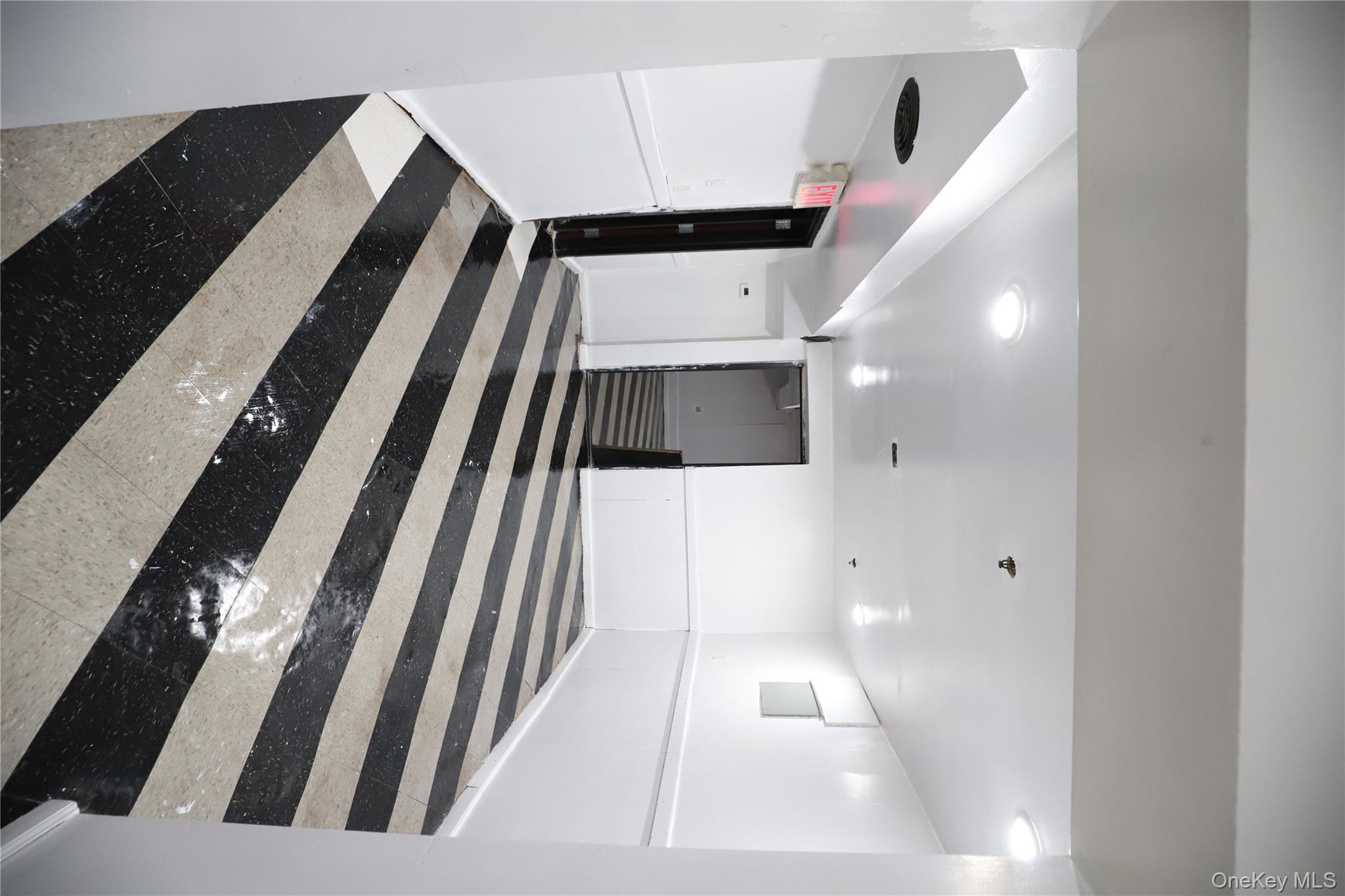 #3 photo, 99-11 37th Avenue, Corona , NY 11368