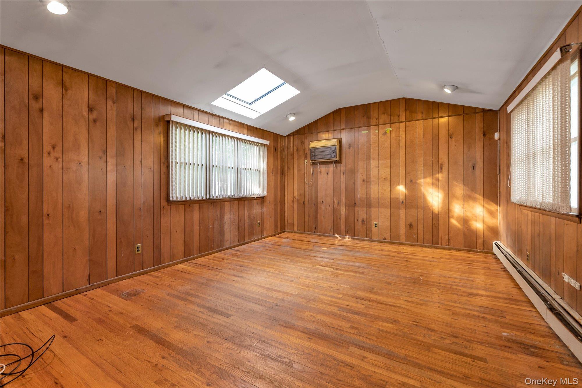 #10 photo, 95 Dogwood Avenue, ナッソー郡 Malverne , NY 11565