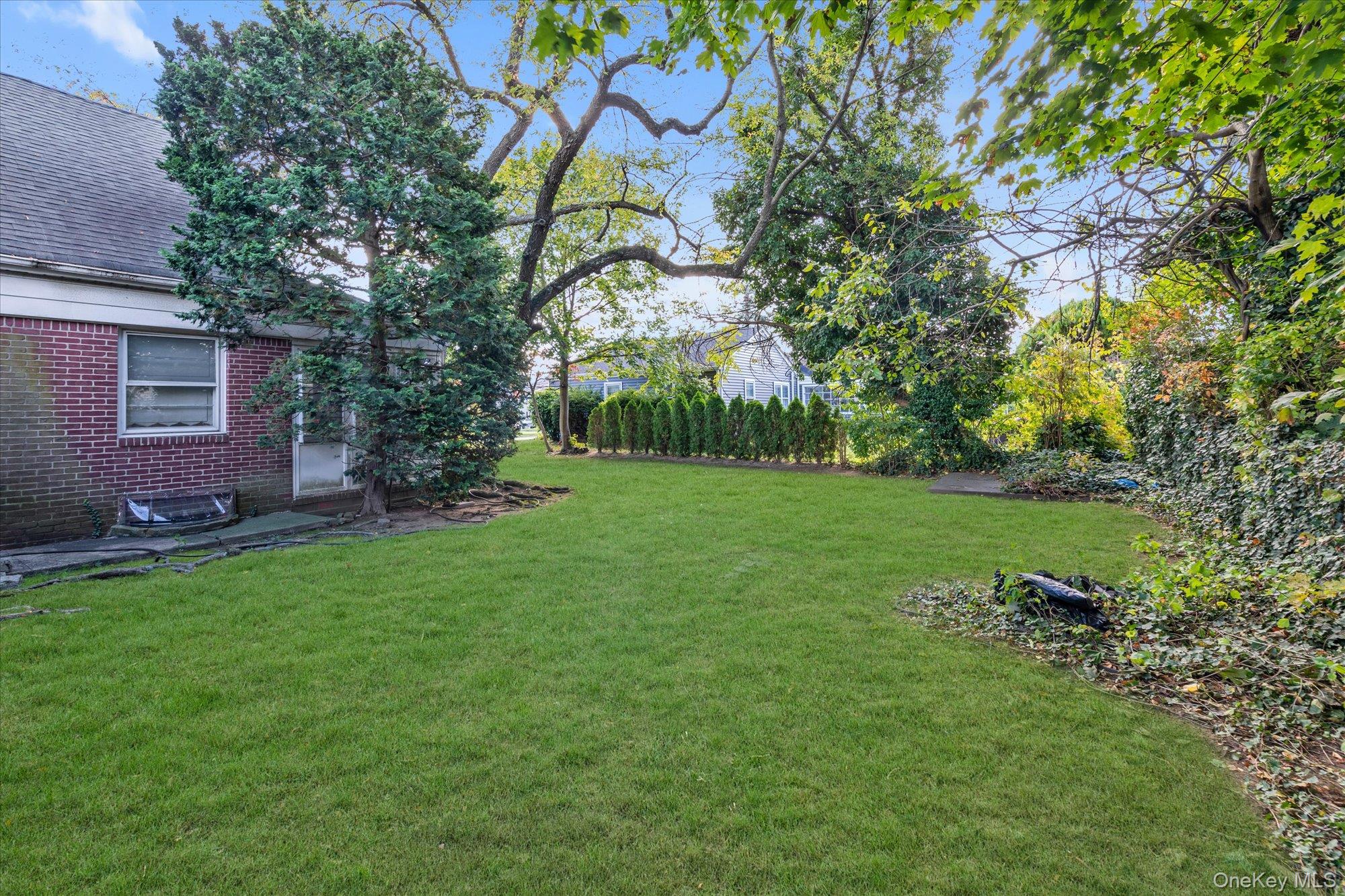 #19 photo, 95 Dogwood Avenue, ナッソー郡 Malverne , NY 11565