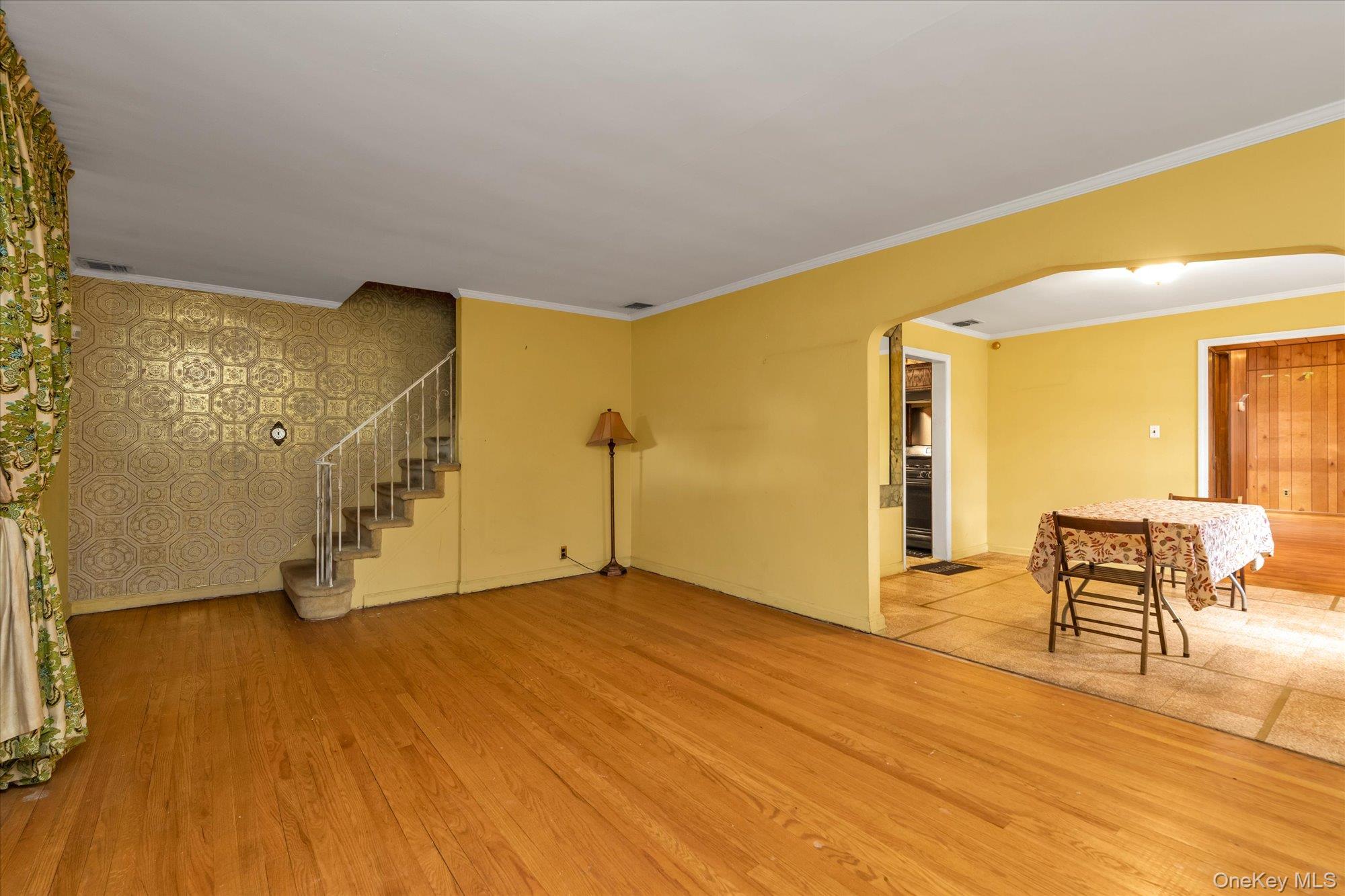 #4 photo, 95 Dogwood Avenue, ナッソー郡 Malverne , NY 11565