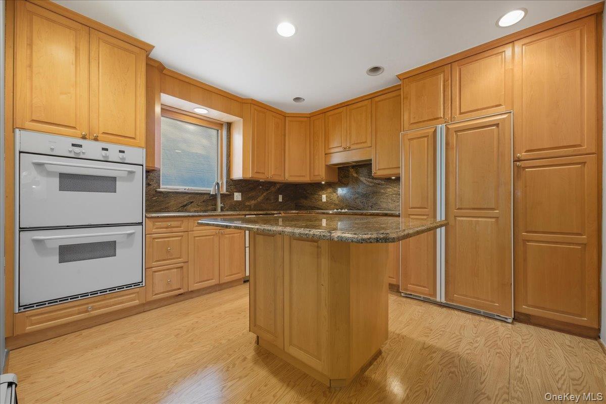 #14 photo, 54 Fairfield Avenue, Port Washington , NY 11050