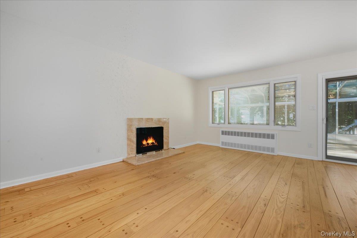 #8 photo, 54 Fairfield Avenue, Port Washington , NY 11050