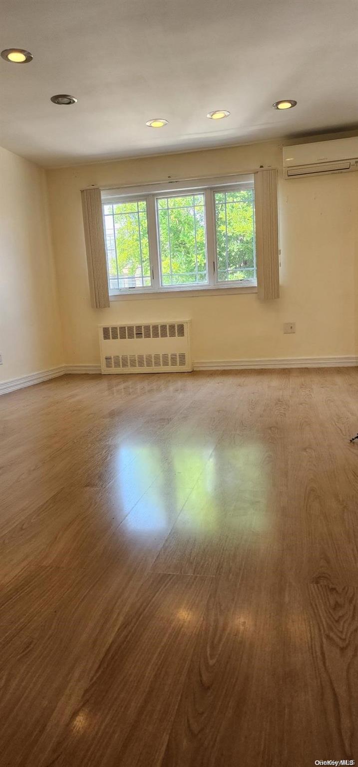 #11 photo, 71-14 58 Road, クイーンズ区 Maspeth , NY 11378