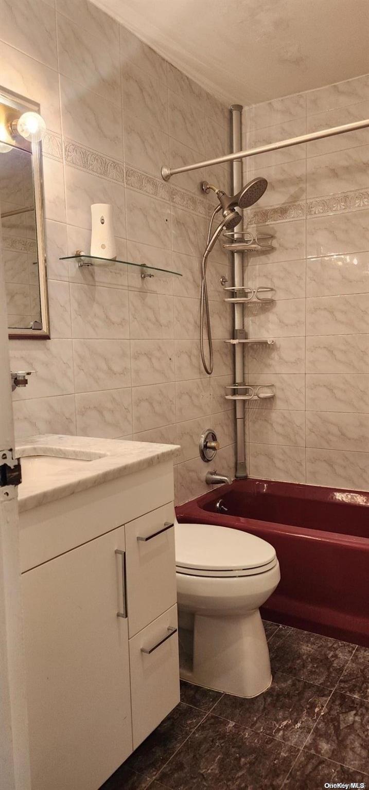 #4 photo, 71-14 58 Road, クイーンズ区 Maspeth , NY 11378