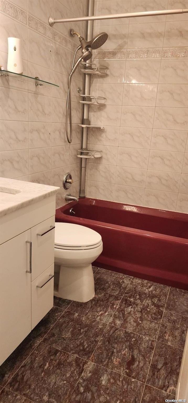 #5 photo, 71-14 58 Road, クイーンズ区 Maspeth , NY 11378