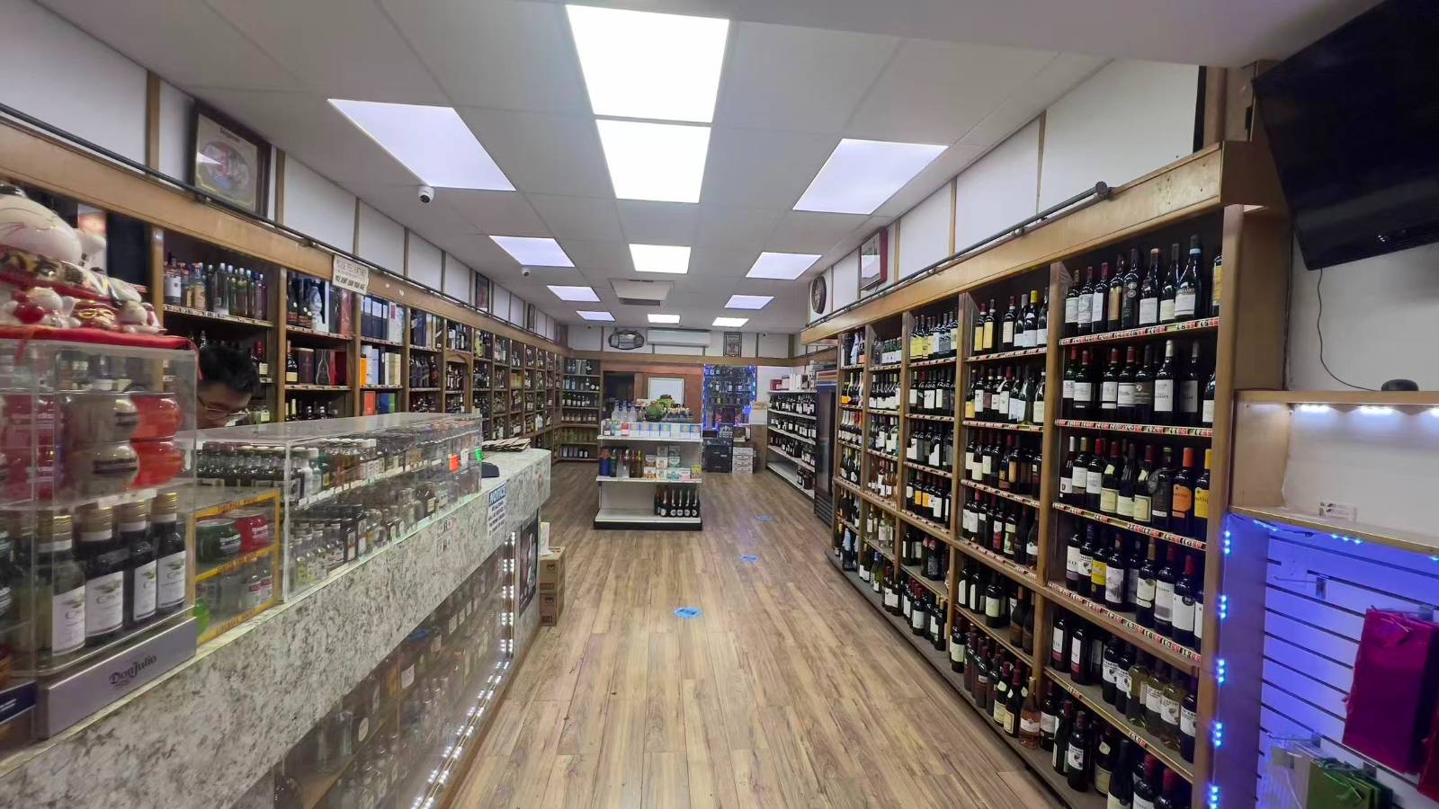 #2 photo, 65-57  Myrtle Avenue, Glendale , NY 11385