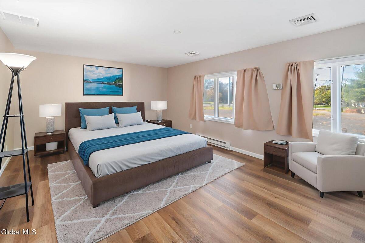 #31 photo, 337 N Ballston Road, Glenville , NY 12302