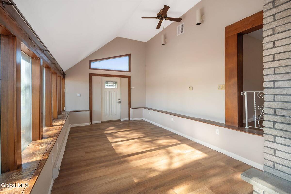 #10 photo, 337 N Ballston Road, 纽约州 Glenville , NY 12302