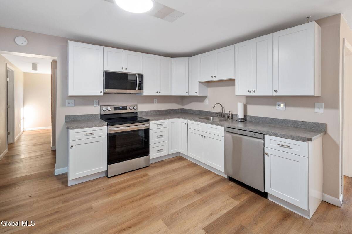 #22 photo, 337 N Ballston Road, 纽约州 Glenville , NY 12302