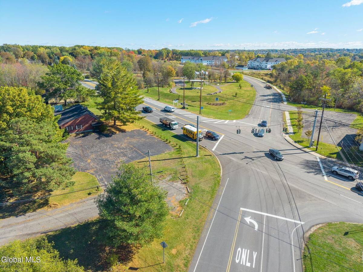 #5 photo, 337 N Ballston Road, 纽约州 Glenville , NY 12302