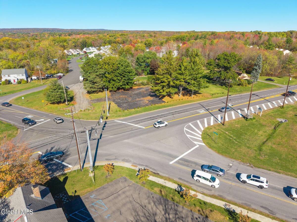 #50 photo, 337 N Ballston Road, 纽约州 Glenville , NY 12302