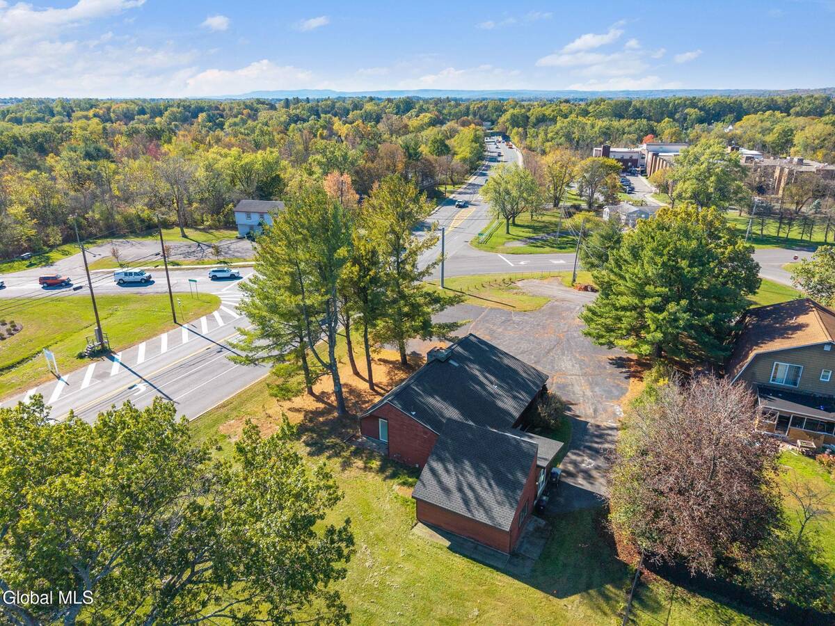 #7 photo, 337 N Ballston Road, 纽约州 Glenville , NY 12302