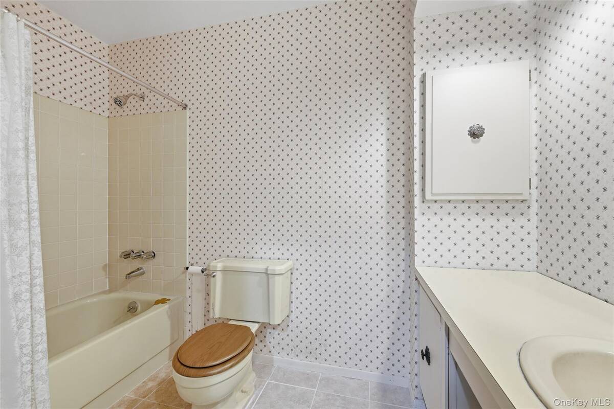 #15 photo, 4 Mystic Court, サフォーク郡 Stony Brook , NY 11790