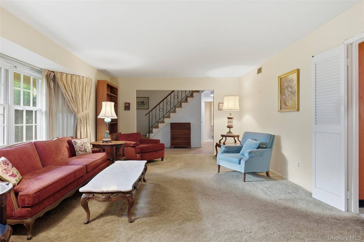 #2 photo, 4 Mystic Court, サフォーク郡 Stony Brook , NY 11790