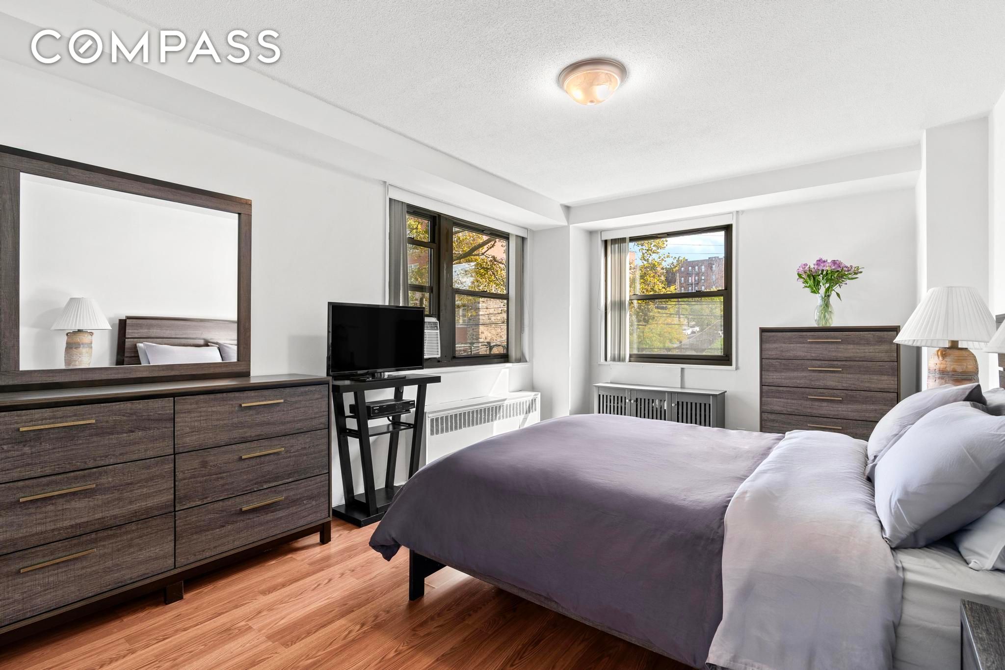 #10 photo, 290 W 232nd Street, ブロンクス区 Kingsbridge , NY 10463