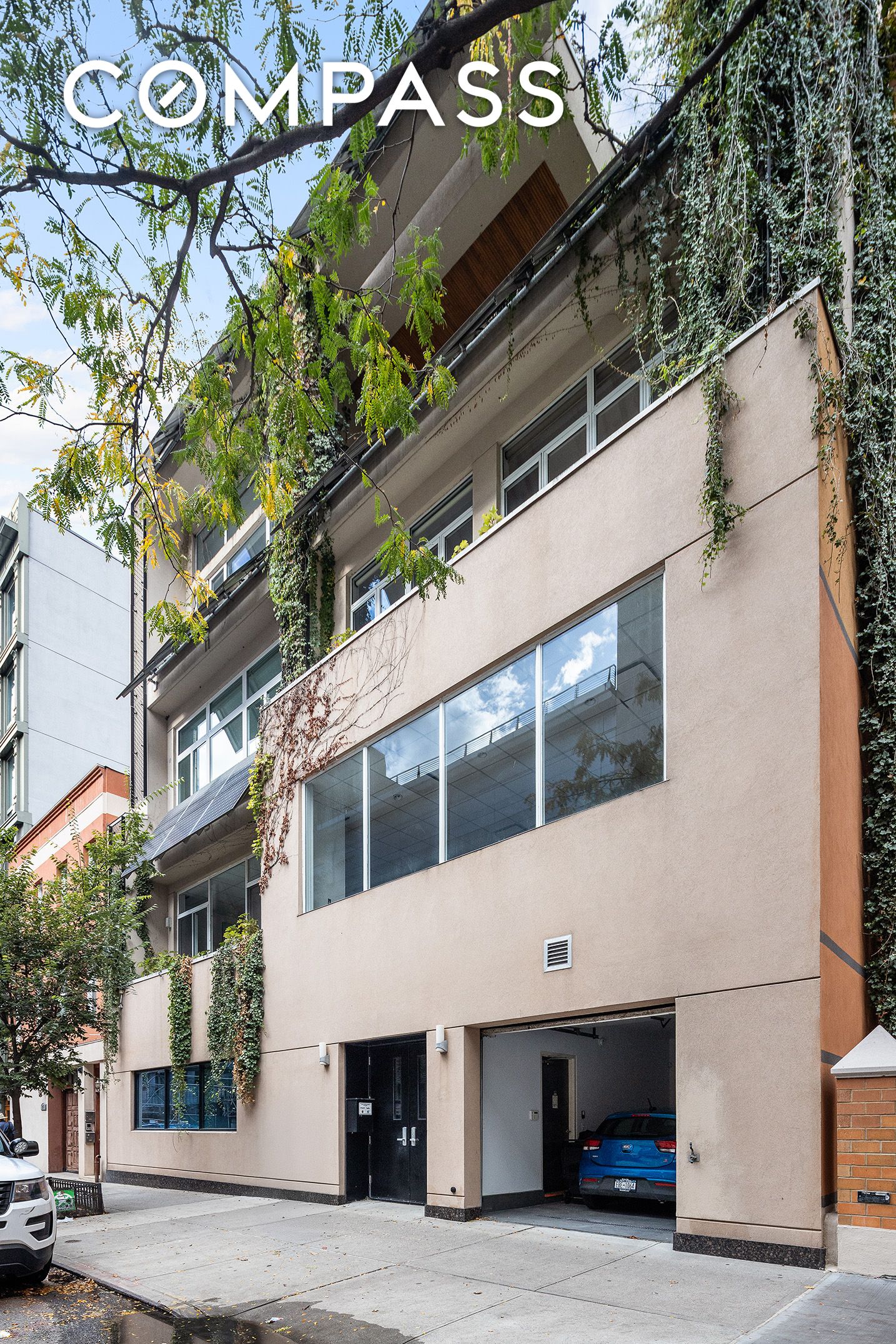 #1 photo, 345 W 54th Street, マンハッタン Hell's Kitchen , NY 10019