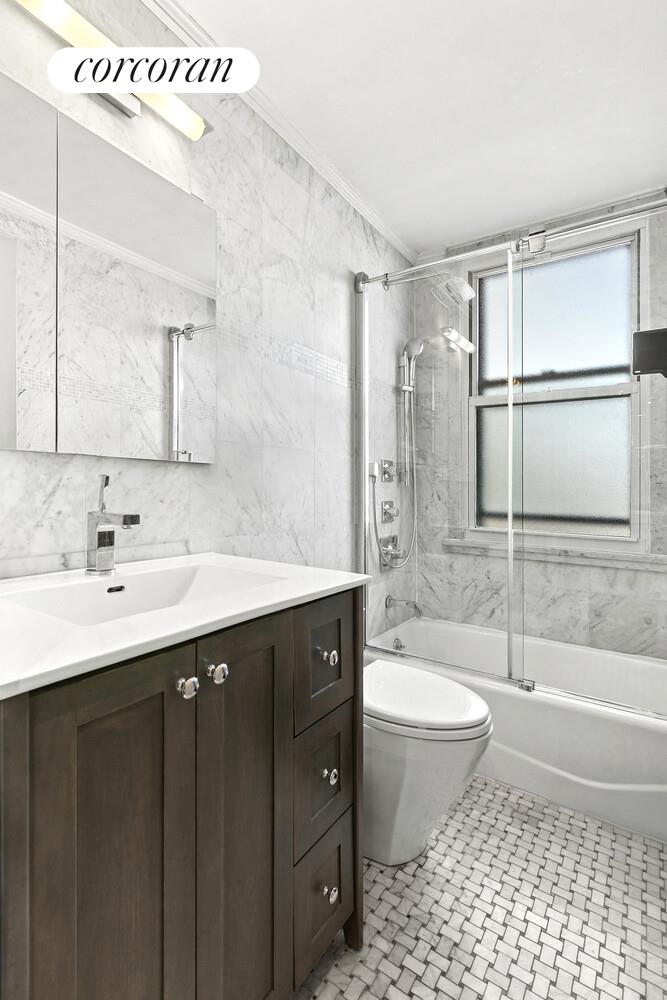 #8 photo, 301 E 79TH Street, マンハッタン Yorkville , NY 10075