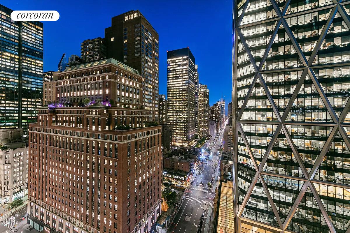 #12 photo, 301 W 57TH Street, マンハッタン Hells Kitchen , NY 10019