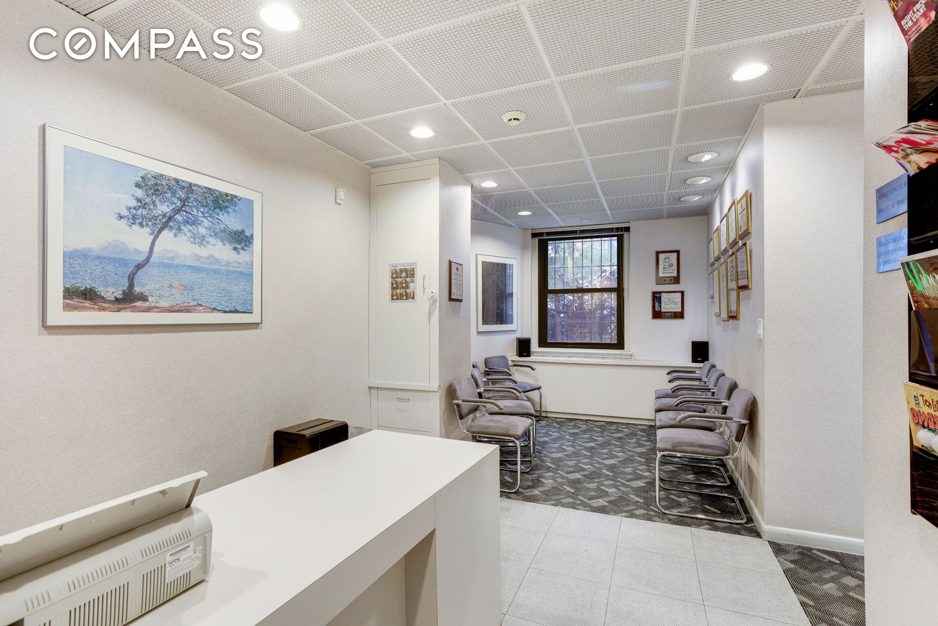 #1 photo, 115 E 61st Street, マンハッタン Lenox Hill , NY 10065