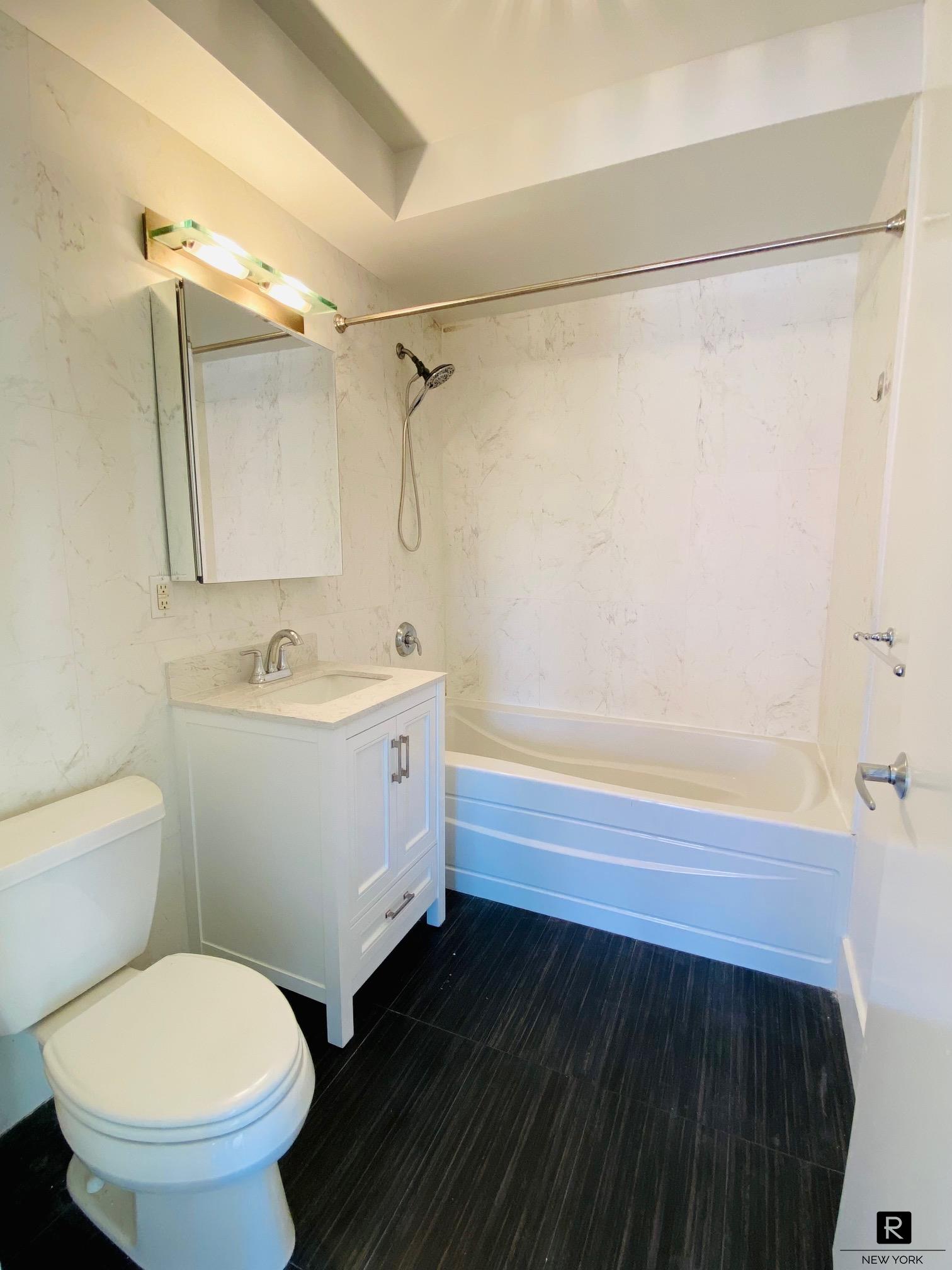 #8 photo, 353 E 104th Street, East Harlem , NY 10029