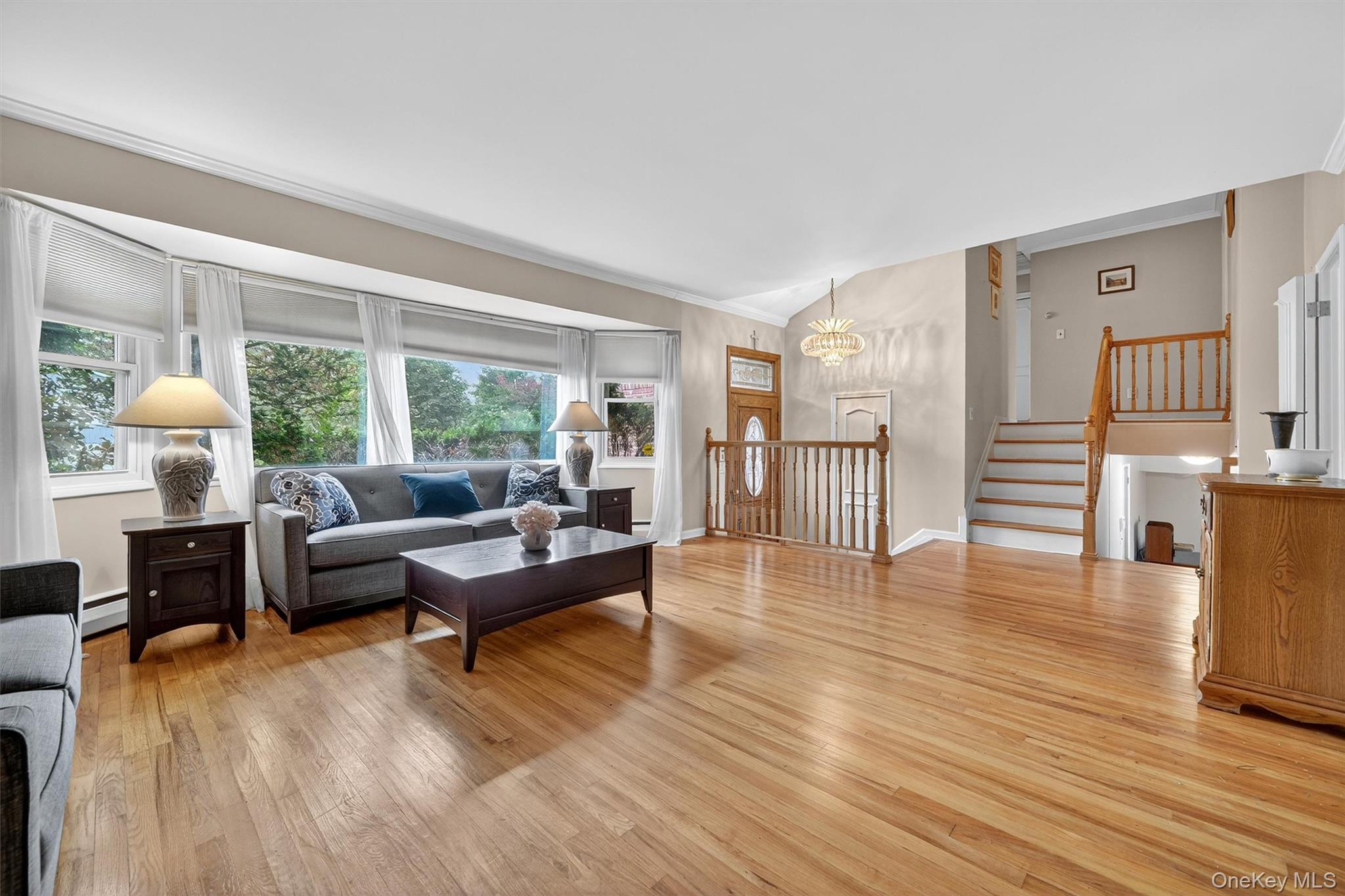 #8 photo, 177 Finmor Drive, White Plains , NY 10607