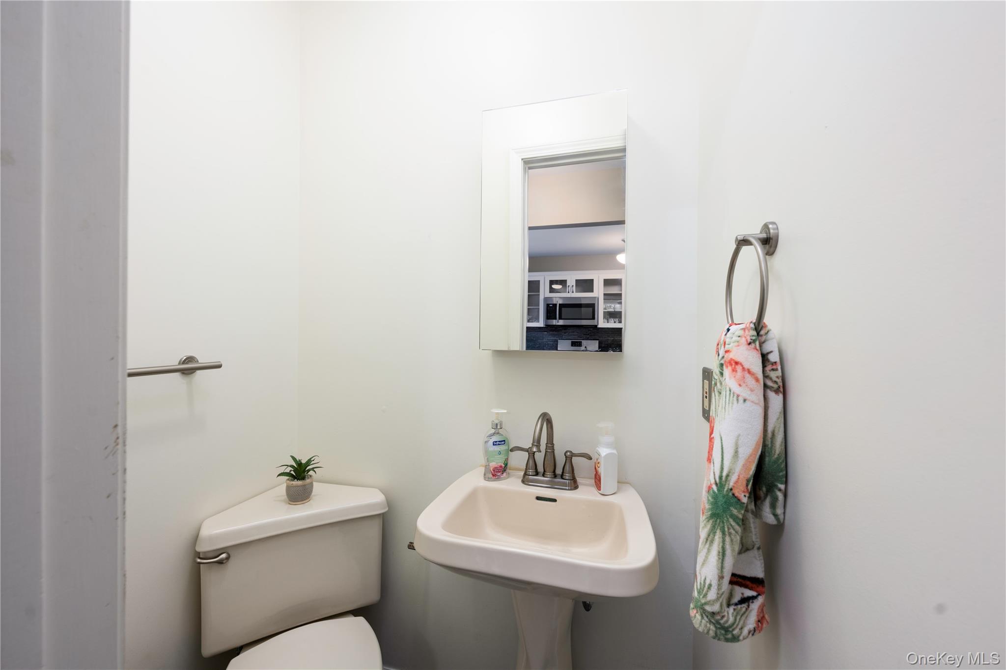 #10 photo, 5704 Manor Drive, Peekskill , NY 10566