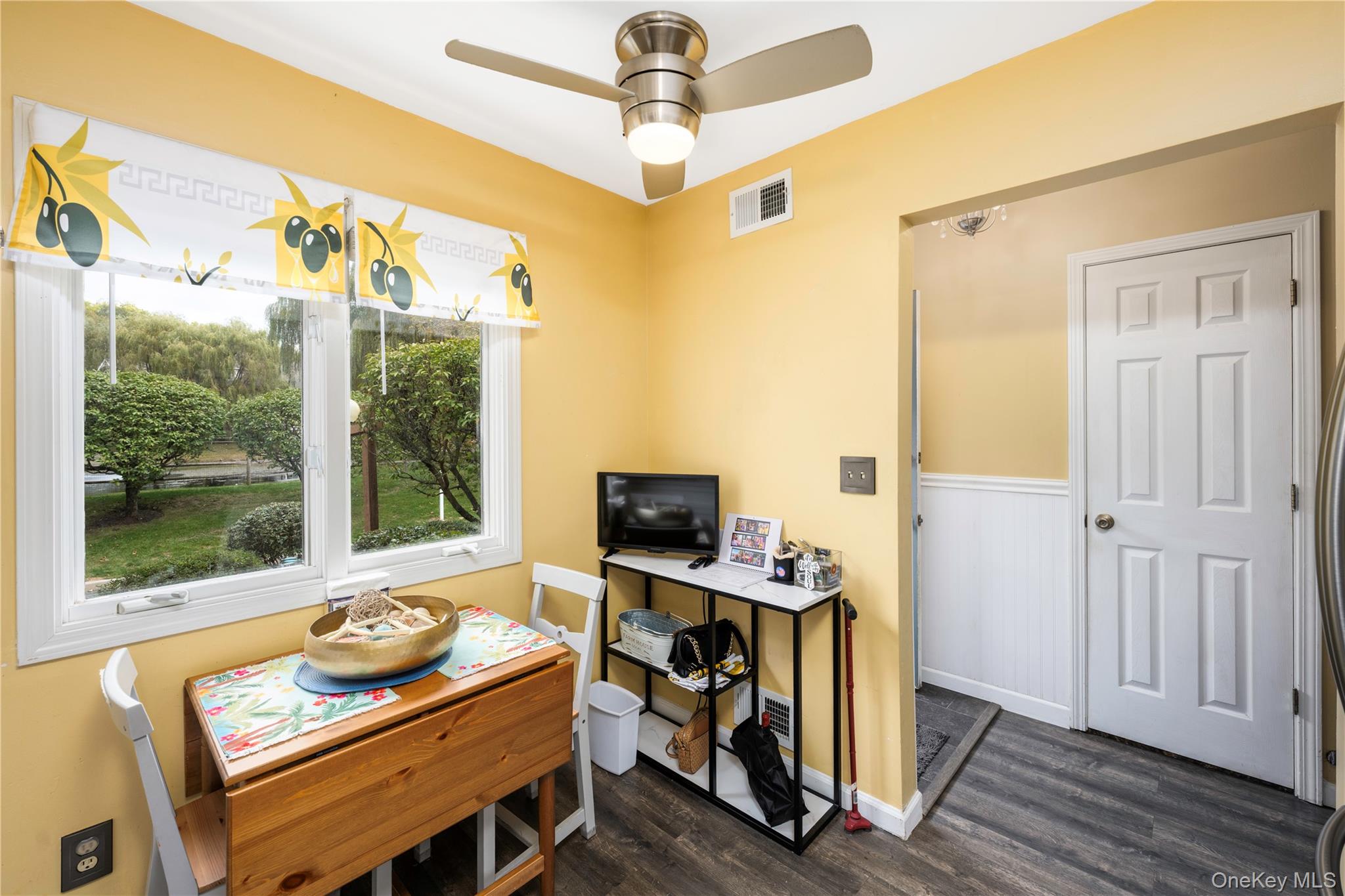 #3 photo, 5704 Manor Drive, Peekskill , NY 10566