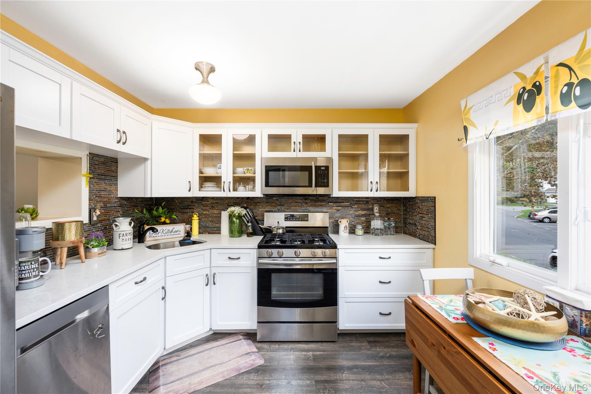 #4 photo, 5704 Manor Drive, Peekskill , NY 10566