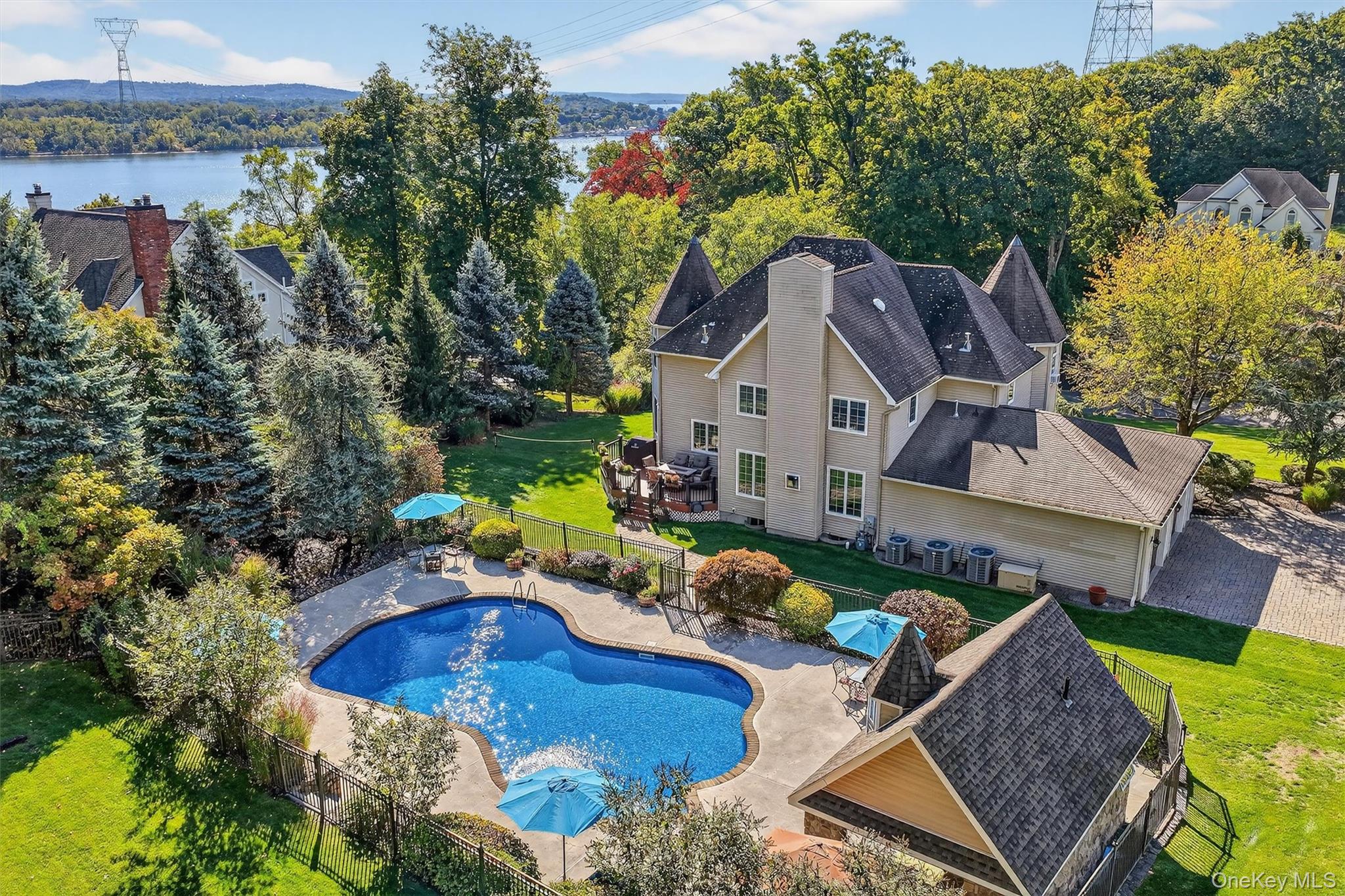 #4 photo, 6 Katavolos Drive, Tomkins Cove , NY 10986