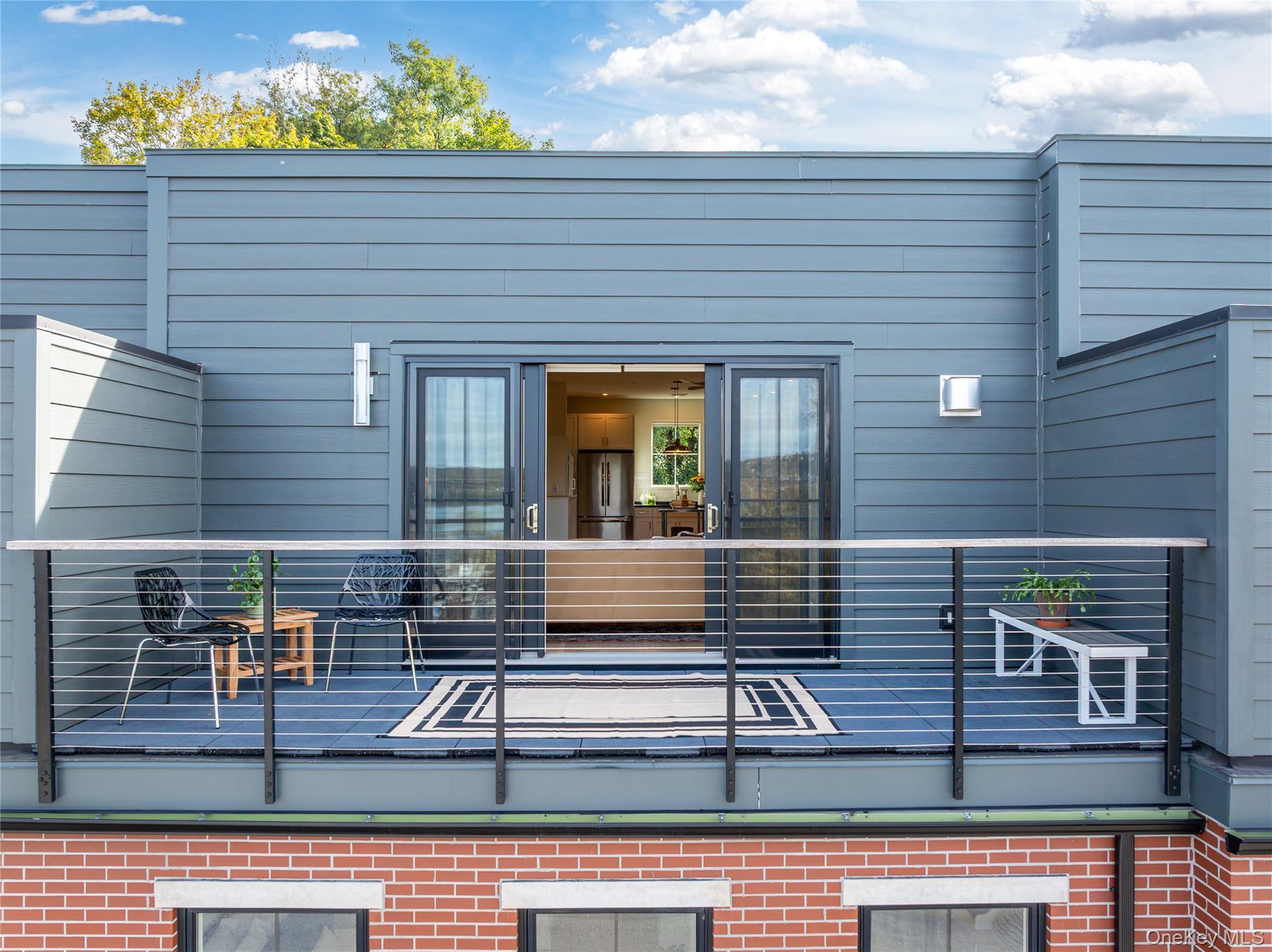 #4 photo, 10 Beekman Street, Beacon , NY 12508