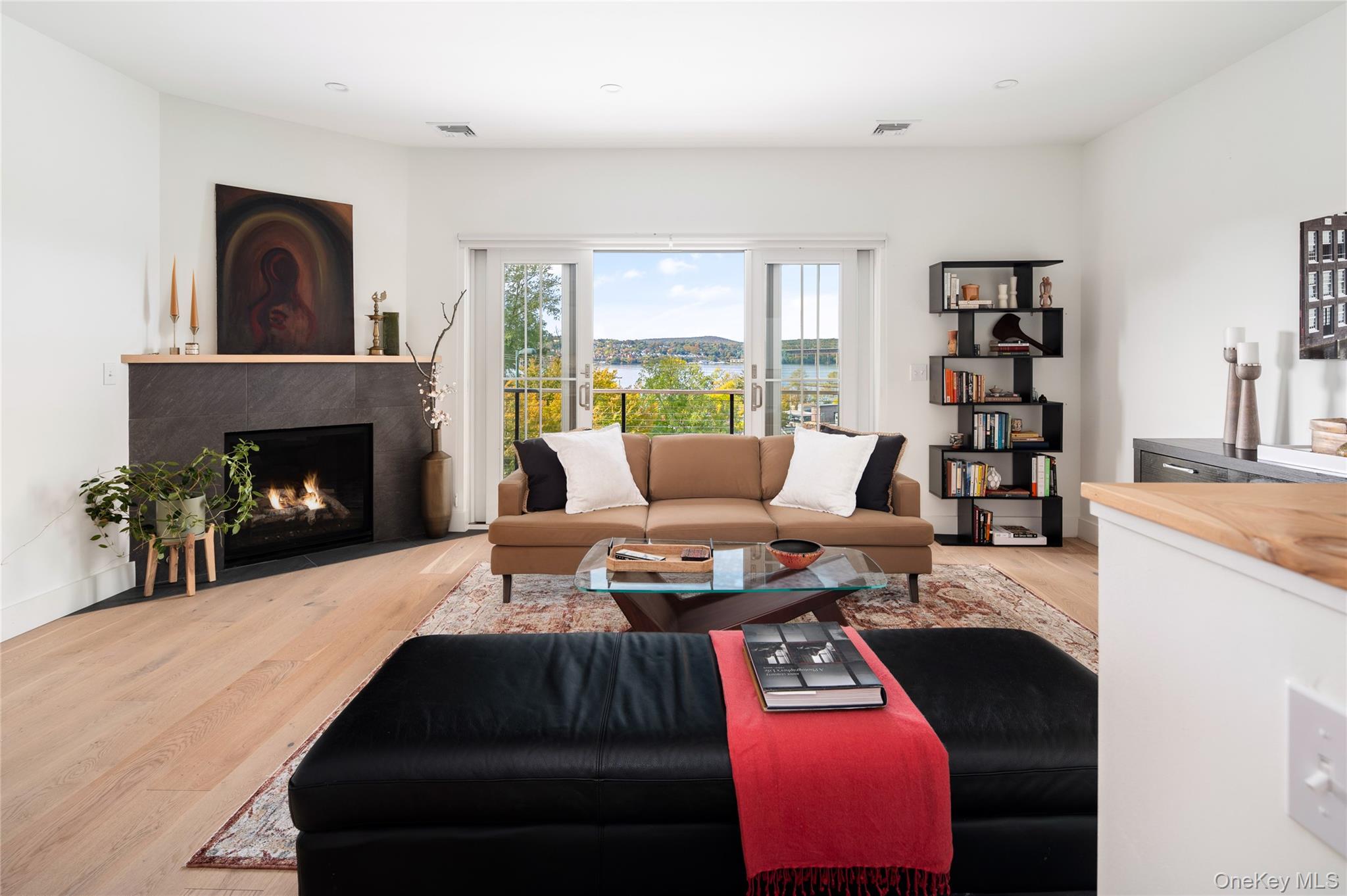 #6 photo, 10 Beekman Street, Beacon , NY 12508