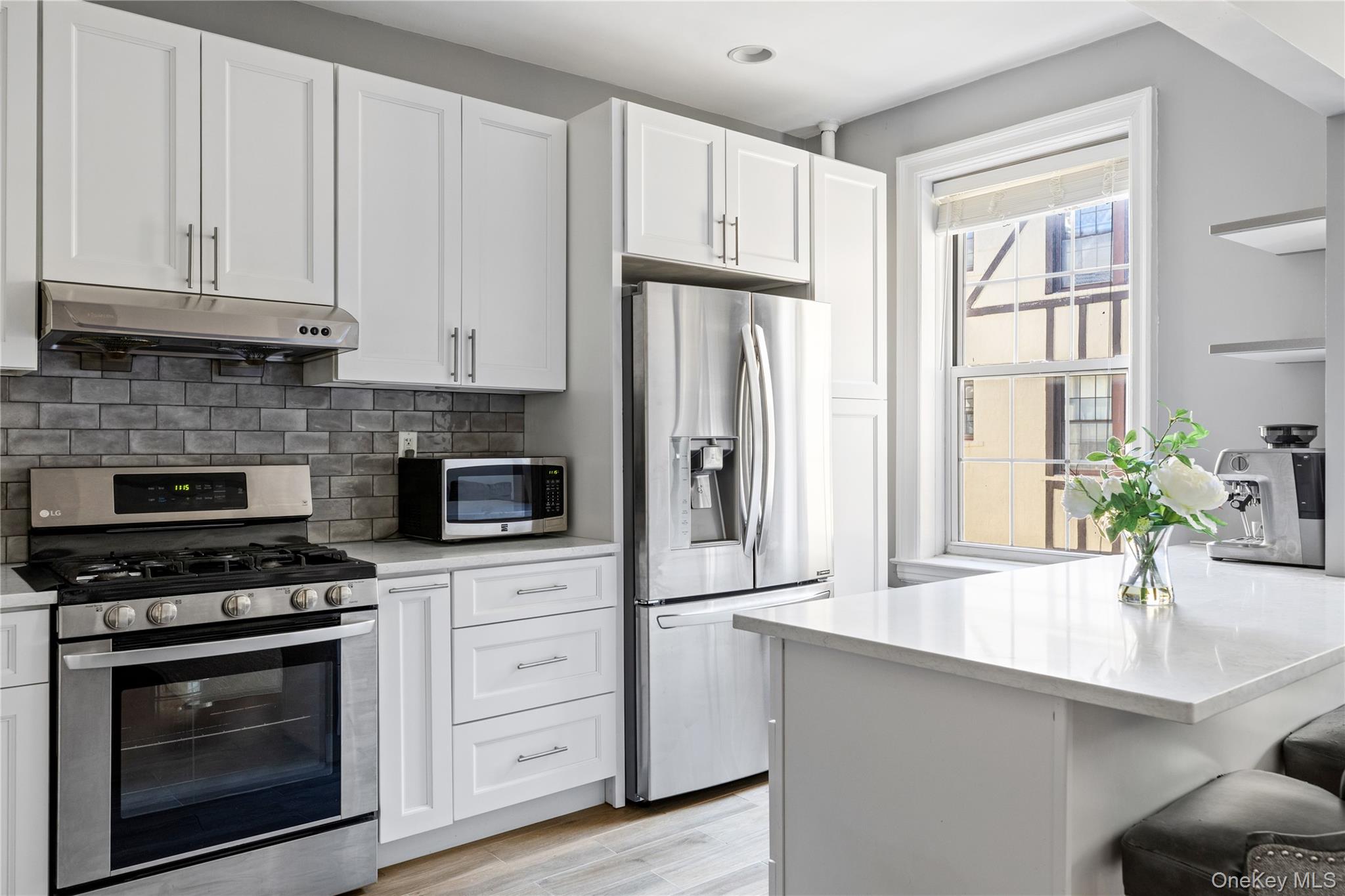 #8 photo, 4 Maple Drive, ナッソー郡 Great Neck , NY 11021