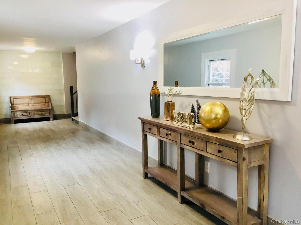 #18 photo, 196 Martine Avenue, White Plains , NY 10601