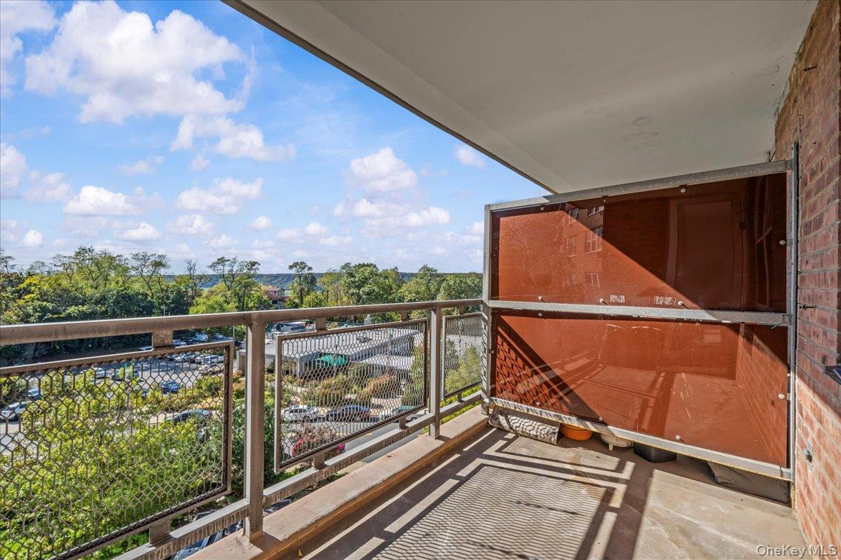 #10 photo, 5700 Arlington Avenue, Bronx , NY 10471