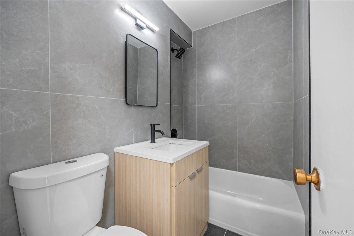 #9 photo, 5700 Arlington Avenue, Bronx , NY 10471