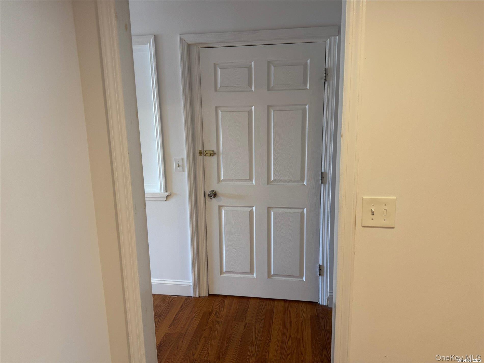 #5 photo, 109 E. Main Street, サフォーク郡 Smithtown , NY 11787