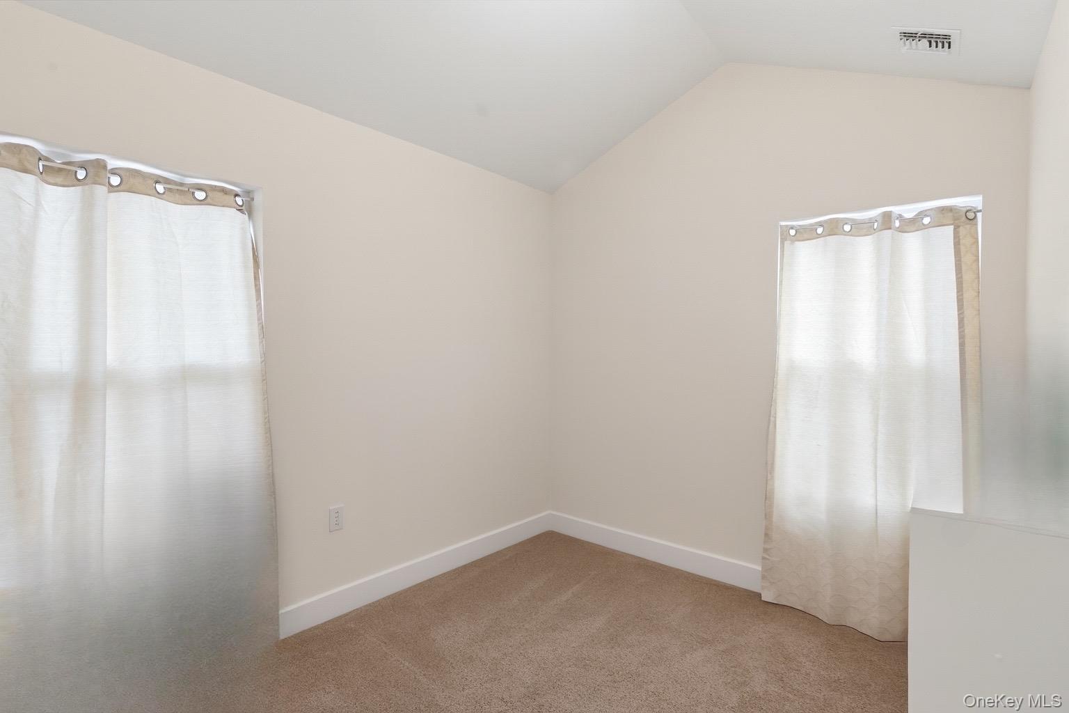 #17 photo, 27 Pinewood Dr, サフォーク郡 Shirley , NY 11967