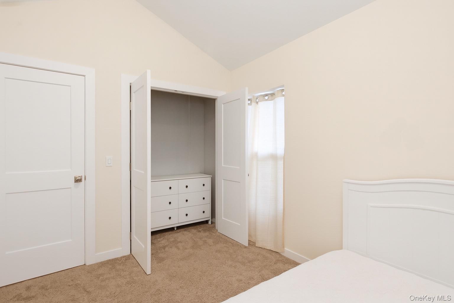 #18 photo, 27 Pinewood Dr, サフォーク郡 Shirley , NY 11967