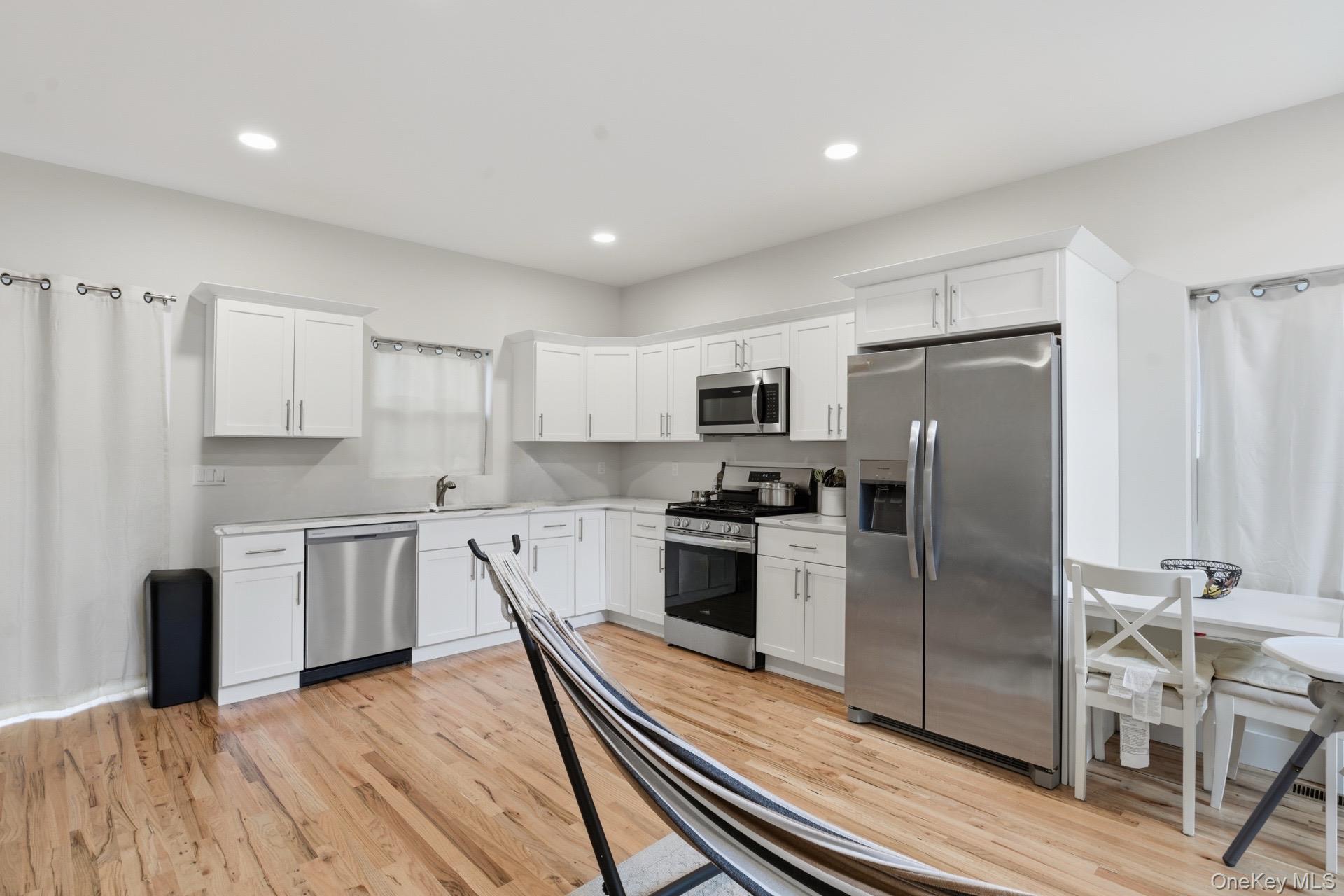 #4 photo, 27 Pinewood Dr, サフォーク郡 Shirley , NY 11967