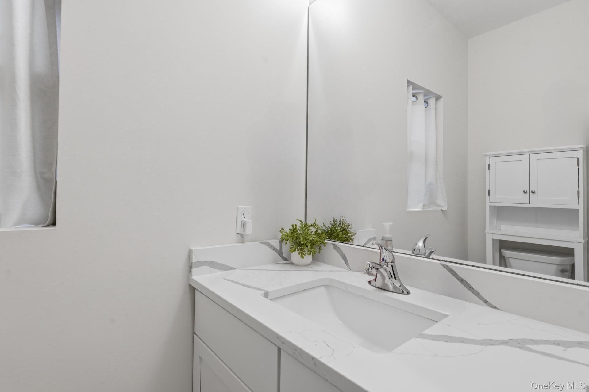 #8 photo, 27 Pinewood Dr, サフォーク郡 Shirley , NY 11967