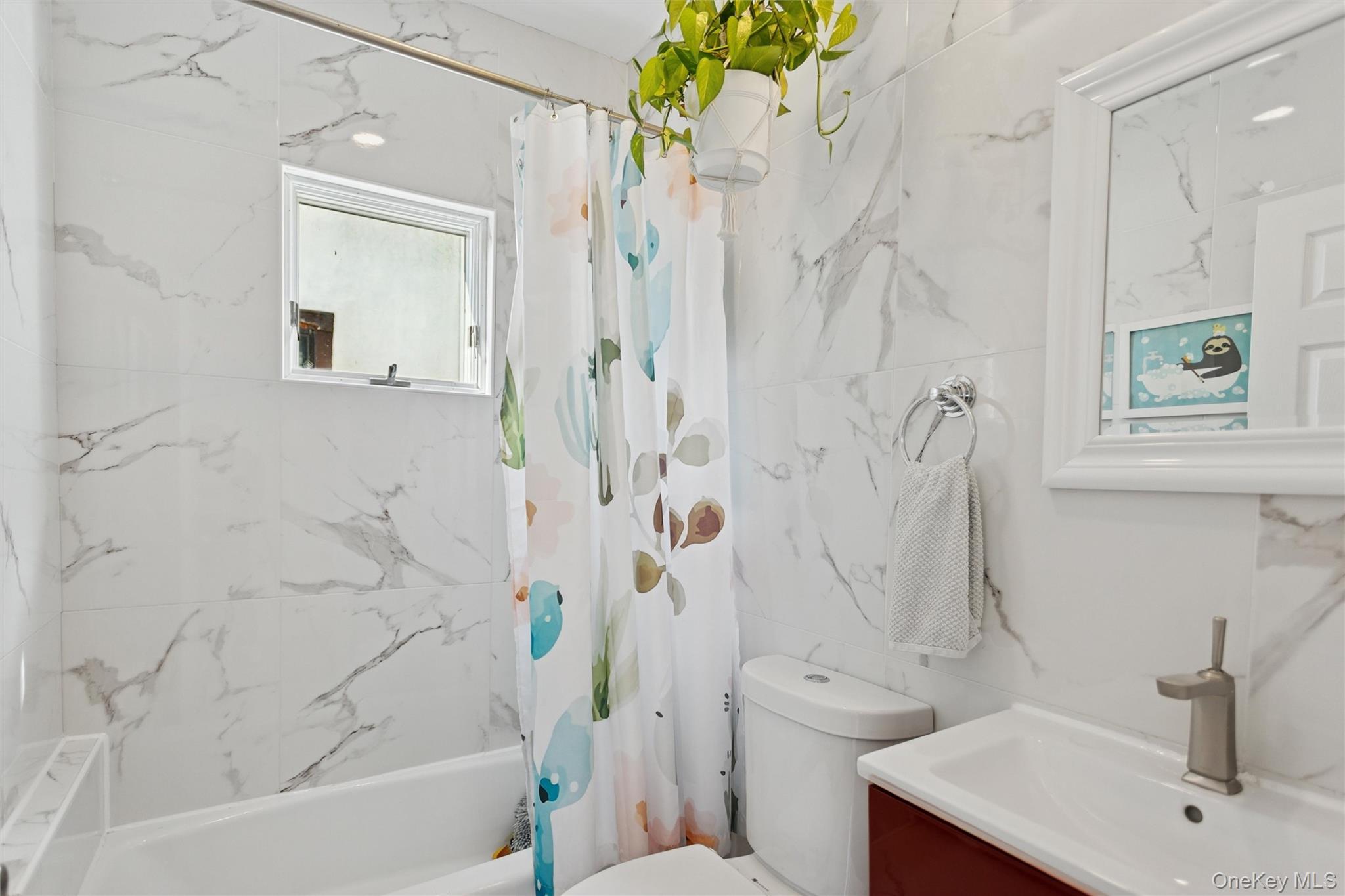 #18 photo, 436 W Walnut Street, ナッソー郡 Long Beach , NY 11561