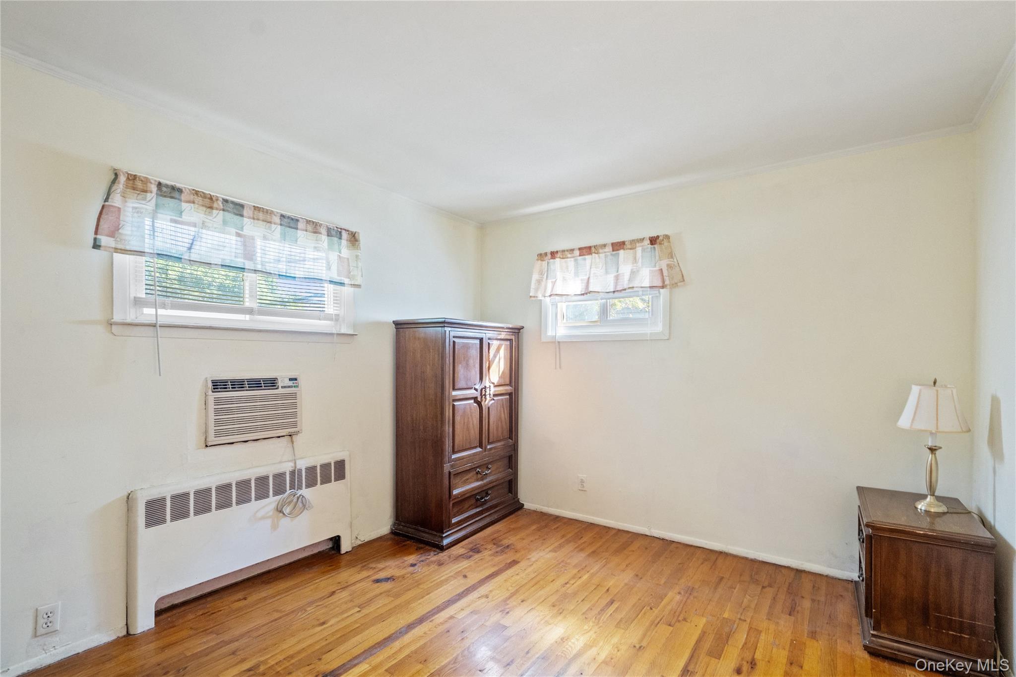 #11 photo, 16 Forte Avenue, Old Bethpage , NY 11804